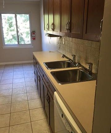 3rd image of 426 N Lake Dr #2002