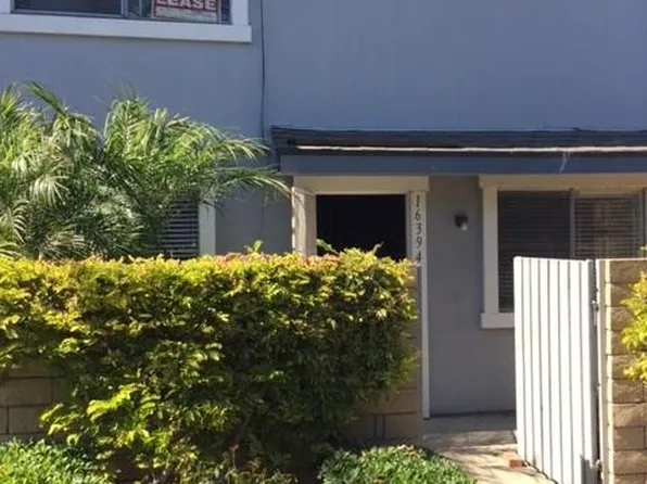 16394 Vista Roma Cir, Huntington Beach, CA 92649