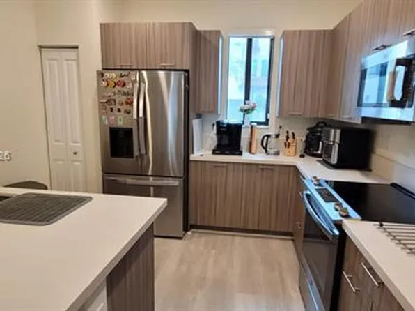 4682 NW 83rd Ave #Townhouse 4682, Miami, FL 33166