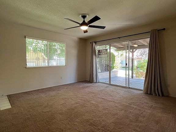 3rd image of 19036 Primsrose Ln