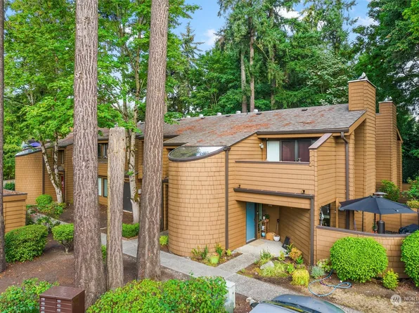 11416 NE 128th Street #70, Kirkland, WA 98034