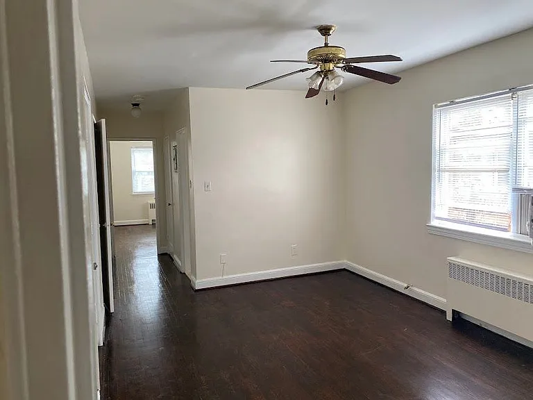 1023 Fairmont St NW #301 — Photo 3