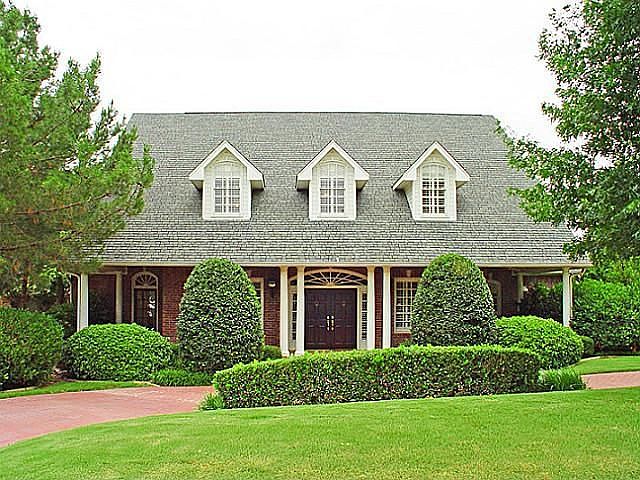 1st image of 814 N Shore Dr