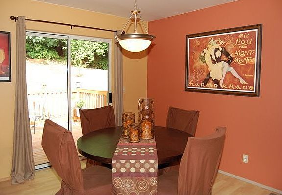 4th image of 8825 Shady Forest Pl NE