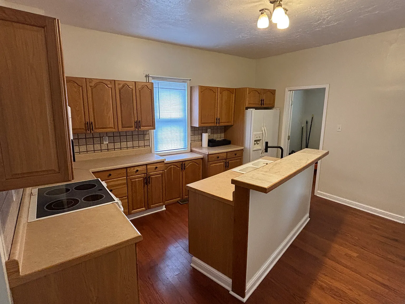 3 bed, 1743 sqft, $1,900 — Photo 4