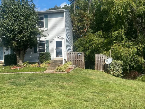 5123 Pecan Dr, Fredericksburg, VA 22407