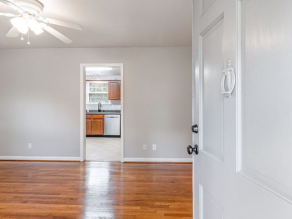3rd image of 5506 Bon Air Cir