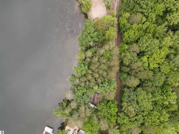 5588 Pinecone Rd, Interlochen, MI 49643