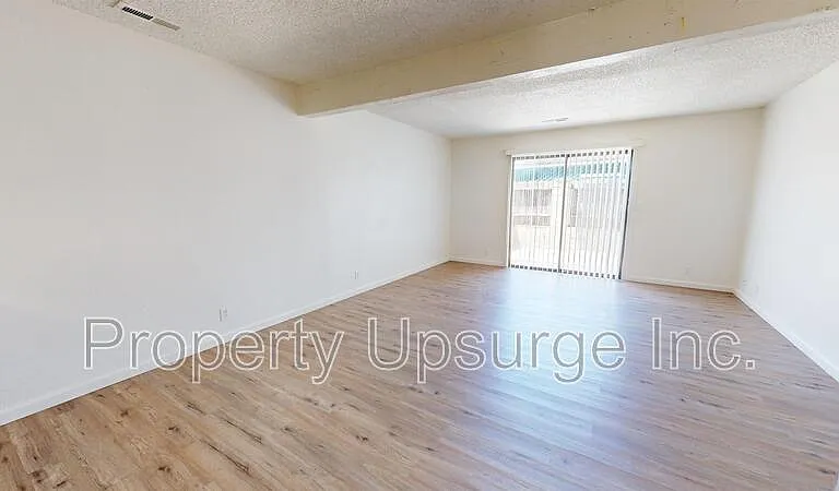 1250 Wurch Way #G — Photo 6