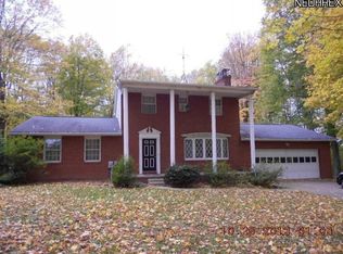 9545 Kent Ave NE, Hartville, OH 44721