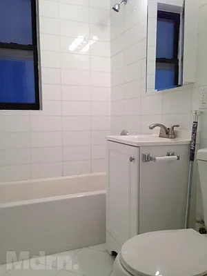 Rented by Mdrn Residential | media 28