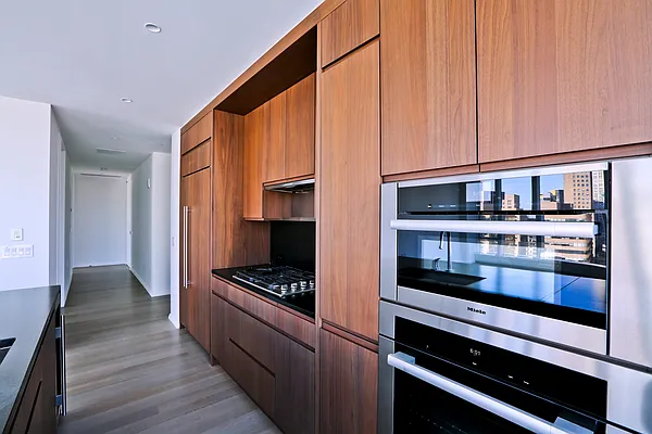 Rented by Oxford Property Group | media 6