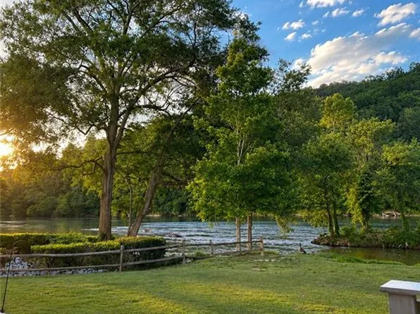 1017 Riverbend Club Dr SE Suite 17, Atlanta, GA 30339