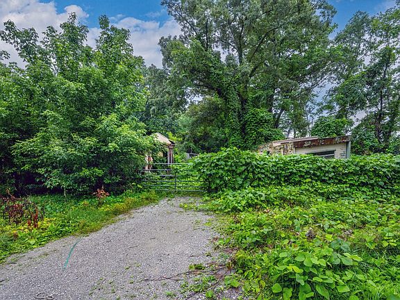 4th image of 491 Joe Hickerson Rd