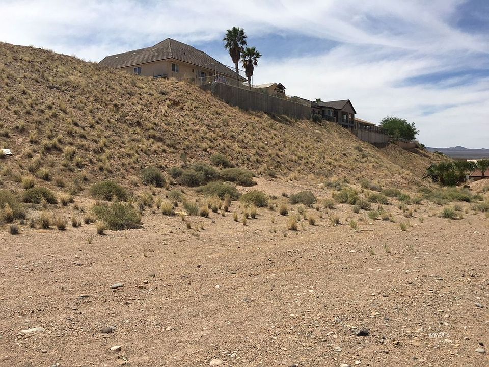 2nd image of 670 Hillside Dr