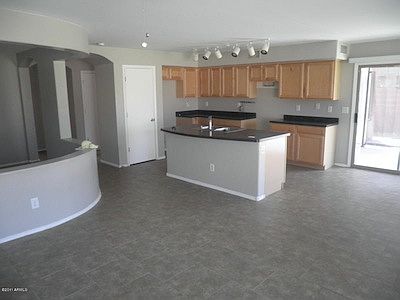 4th image of 2404 W Bartlett Way