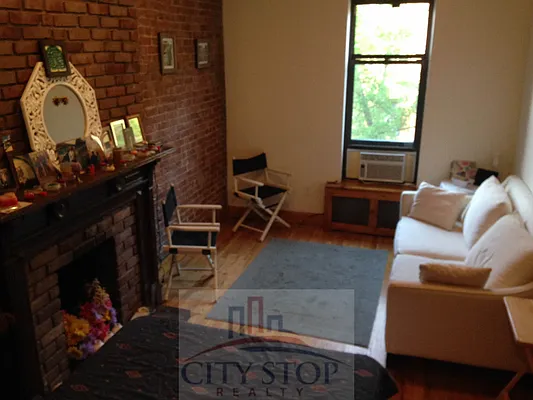 Rented by City Stop Realty | media 2