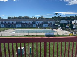 75 Oxford Vlg, Egg Harbor Township, NJ 08234