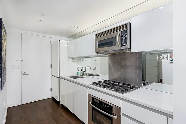 Sold by Zumper Inc | media 2