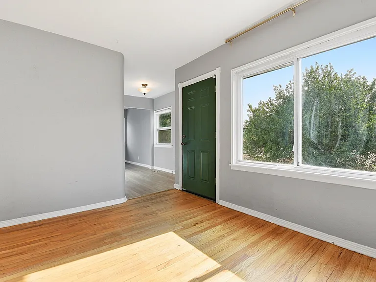 1200 Spruce St — Photo 4