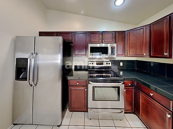 3rd image of 5811 N 77th Dr