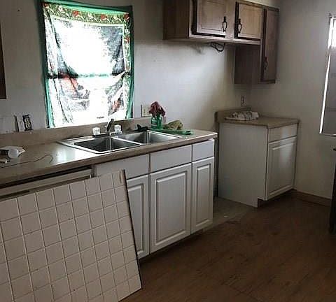 3rd image of 1107 E County Road 415