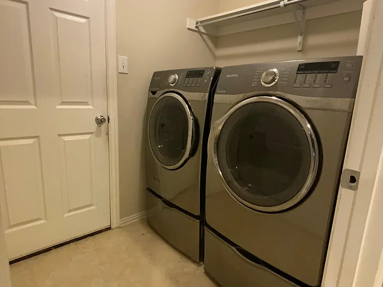 708 Hummingbird Dr — Photo 37