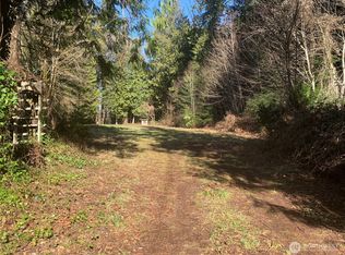 191 E Graham Rd, Belfair, WA 98528