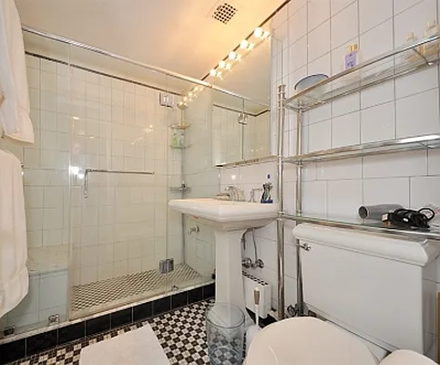 Rented by Citi Habitats | media 51