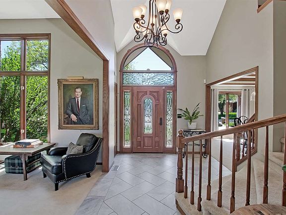 4th image of 2530 N Green Meadow Cir
