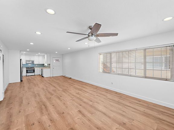4th image of 137 Avenida Mateo APT 1