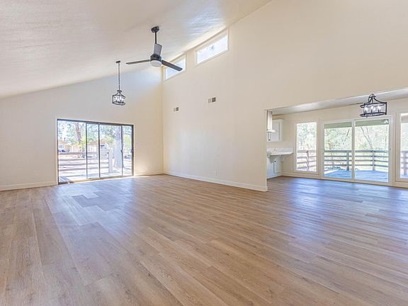 4th image of 29616 Glacier Ct