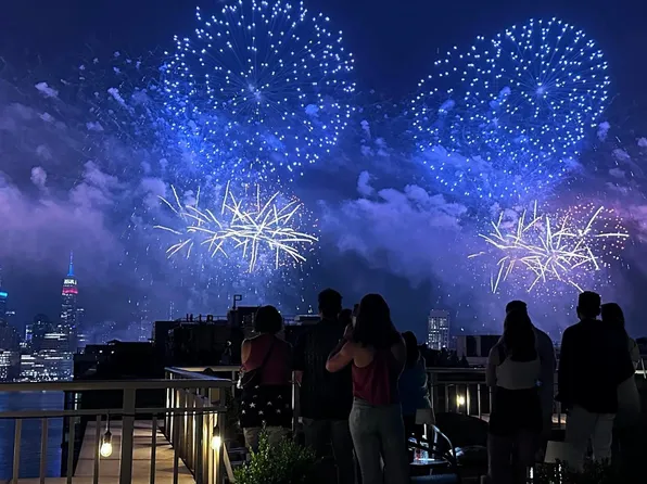 1450 Washington Street image 1 of 28