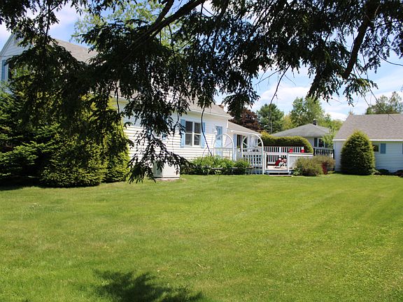 2nd image of 81 Birchwood Boulevard