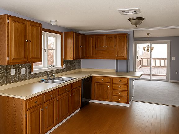 4th image of 47 Oak Island St #1
