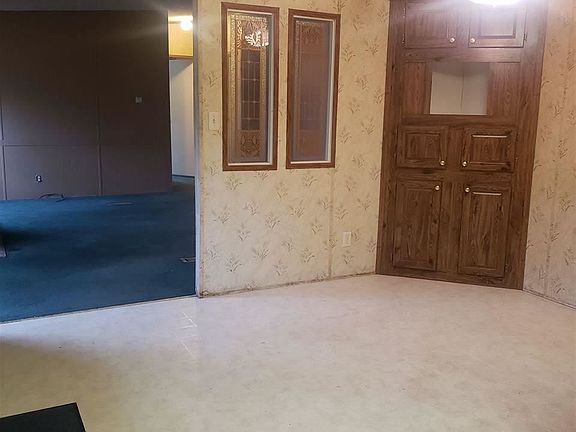 4th image of 269 Polk St N #41