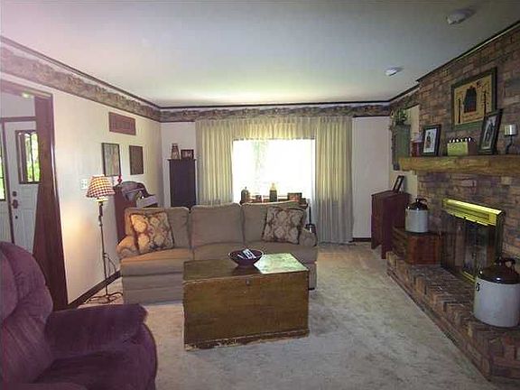 3rd image of 1244 W County Road 200 N