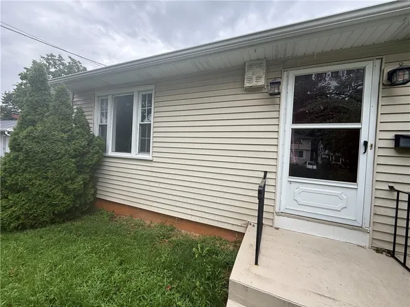 4 Bradfield St, Rochester, NY 14611