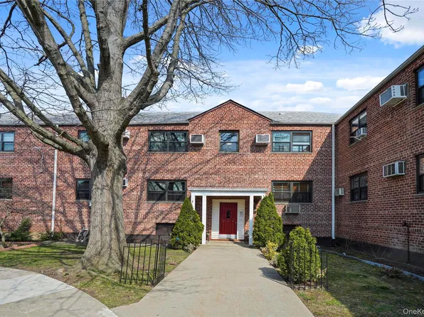 80-01 156th Avenue #3, Howard Beach, NY 11414