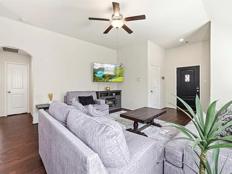 26006 Windy Prairie Ct — Photo 10