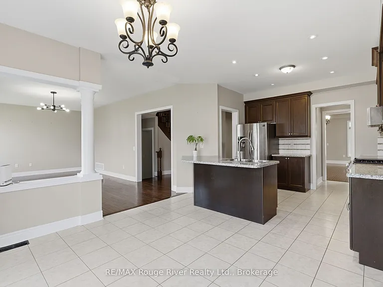 138 Kersey Cres — Photo 16