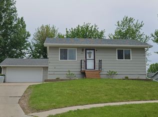 849 11th Ave W, West Fargo, ND 58078