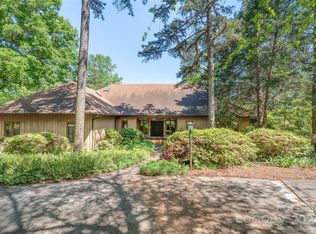 3421 Windbluff Dr, Charlotte, NC 28277