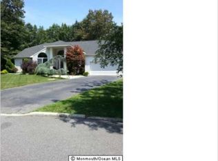 35 Laurelwyck Dr, Waretown, NJ 08758