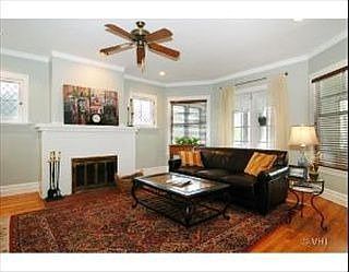 3rd image of 816 Oakwood Ave
