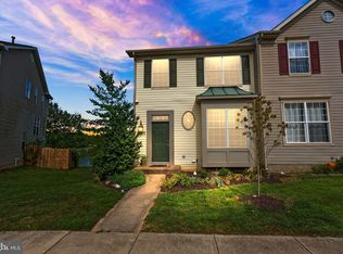 10258 Magnolia Grove Dr, Manassas, VA 20110