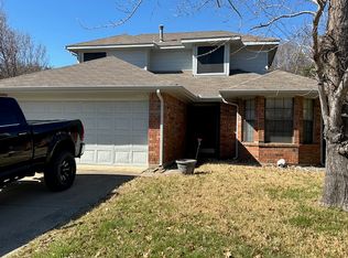 1201 Winslow Ln, Grapevine, TX 76051