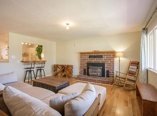 528 Camino Coronado, Taos, NM 87571