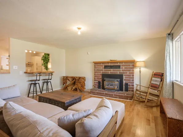 528 Camino Coronado, Taos, NM 87571-7821