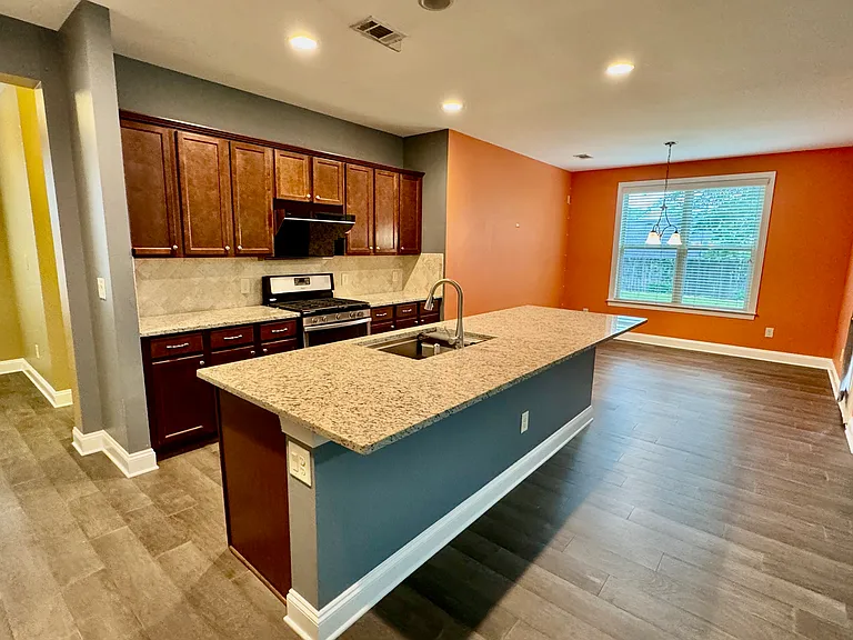 1514 Chelsea Falls Ln — Photo 9